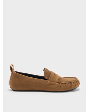 Charles & Keith Geraffte Penny Loafers Aus Kunst-Veloursleder - Weiß