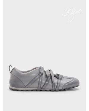 Charles & Keith Silko Ballett-Sneaker Mit Antik-Finish - Grau