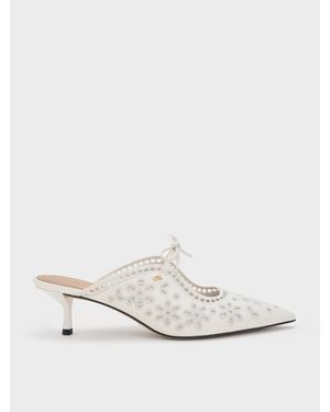 Charles & Keith Bestickte Mules Aus Leder Mit Absatz - Weiß