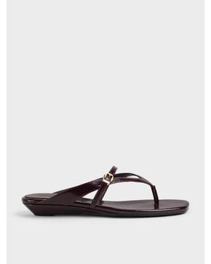 Charles & Keith Wedges Mit Zehensteg Und Schnallen - Rot