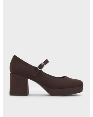 Charles & Keith Mary Jane Plateau-Pumps Aus Velourslederimitat - Braun