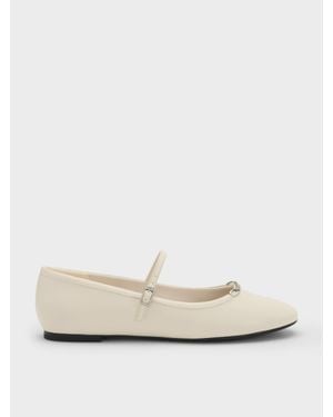 Charles & Keith Shila Mary-Jane-Ballerinas Mit Kette - Weiß
