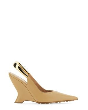 Bottega Veneta Leather Pointed Slingback Pumps - Natural