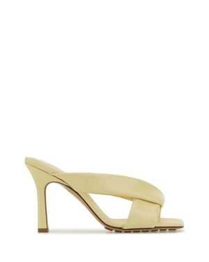 Bottega Veneta Pastel Leather Riva Flat Sandals - Metallic