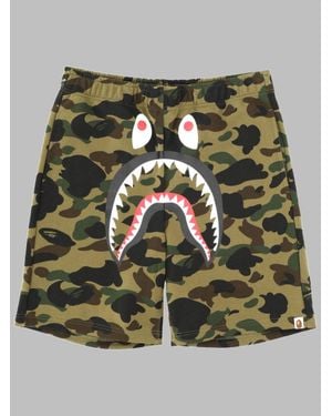 A Bathing Ape Shark Camouflage Shorts - Green