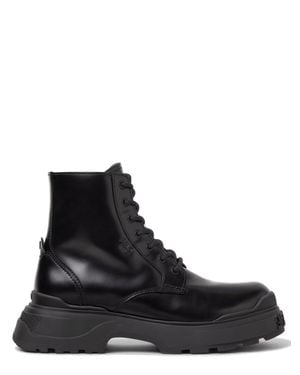 Fendi Combat Boots With Zip Closure - Black