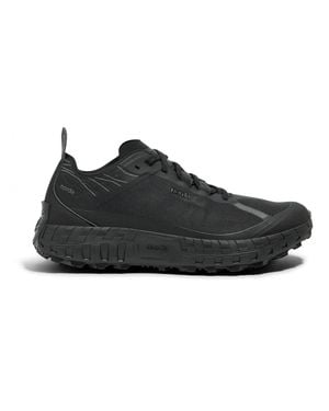 Norda Low Top Sneakers - Black