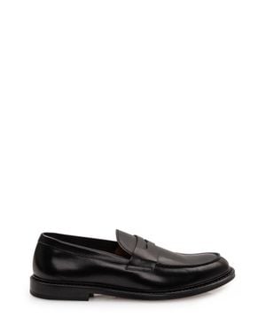 Doucal's Elegant Slip-On Loafers For Spring/Summer 2026 - Black