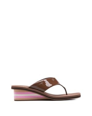 Chloé Toe-Post Wedge Sandal With Embossed Logo - Brown