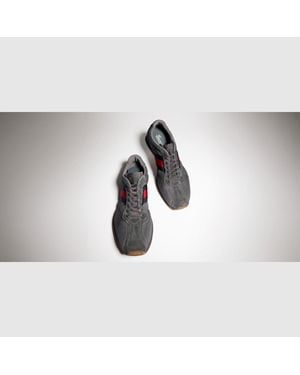 Gucci Low-Top Striped Casual Sneakers - Gray