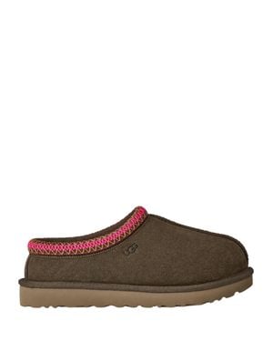 UGG Comfortable Slip-On Slippers With Decorative Woven Detailing - Brown