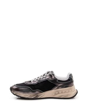 DSquared² Stylish Sneakers With Innovative Mesh Design - Black