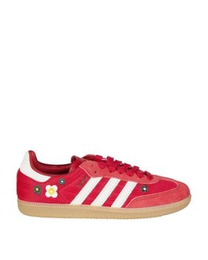 adidas Classic Retro-Inspired Sneakers