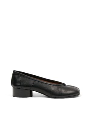 Maison Margiela Tabi Mini Ballet Flats With Distressed Finish, 3.5 Cm Heel - Black