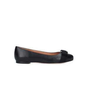 Ferragamo Luxury Lamb Leather Flat Shoes - Black