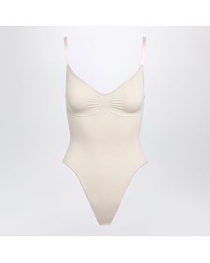 Skims Sand Seamless Sculpt Thong Bodysuit - Natural