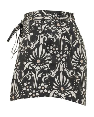 Pinko Chic Mini Shorts With Artistic Floral Print - Black