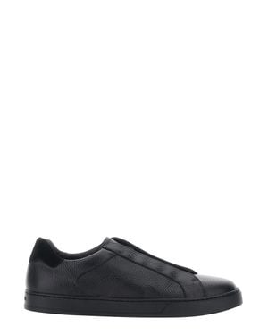 Doucal's Low Top Grained Leather Slip-On Sneaker With Semi-Hidden Lace - Black