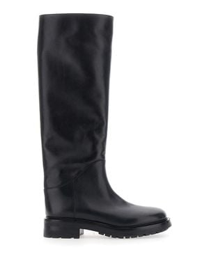 Strategia Slip-On Leather Boots With Round Toe And High Rubber Serrated Sole - Black