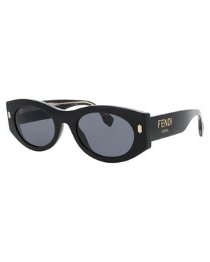 Fendi Fe40125I Style Plastic Sunglasses With Case - Black
