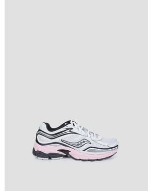 Saucony Progrid Omni 9 Sneaker - White