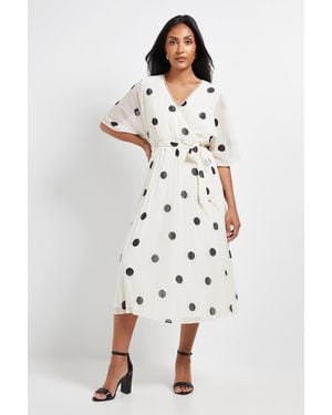 Wallis Petite Polka Dot Pleated Midi Dress - White