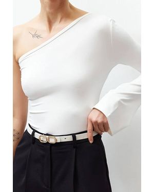 WOVCOR Slim Faux Leather Belt W/ Metal Buckle - White