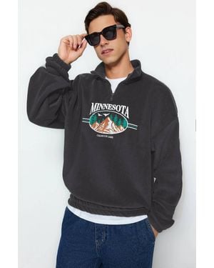 WOVCOR Stand Collar City Embroidered Fleece Sweatshirt - Black