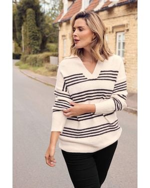 Evans Collared Knitted Jumper - Black