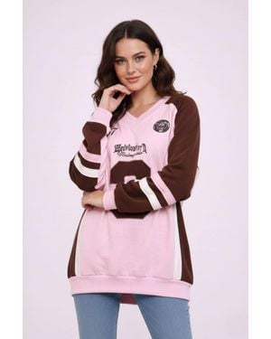 Stylewise No.3 Sports Print V-Neck - Pink