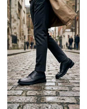 Thomas Blunt Classic Lace-Up Derby Shoe With Stitched Sole - Black