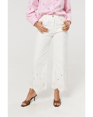 Liquorish Scalloped Broderie Cropped Trousers - Pink
