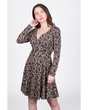 Solo Print Wrap Dress With V-Neckline - Grey