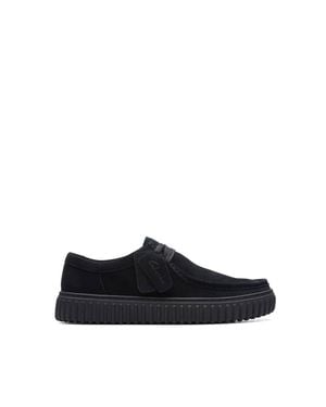 Clarks Torhill Lo Lace-Up Shoe Suede - Black