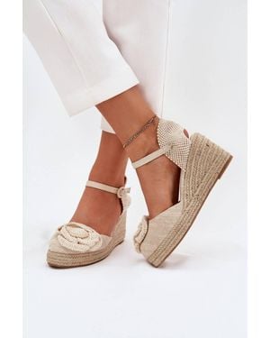 KDMD Textile Wedge Sandals With Braided Strap & Crocheted Flower - Natural