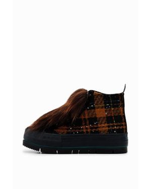 Desigual Baskets Montantes À Plateforme Fourrure - Noir