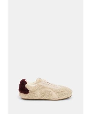 Dorothee Schumacher Sneaker aus Lammfell mit Details im Materialmix - Natur