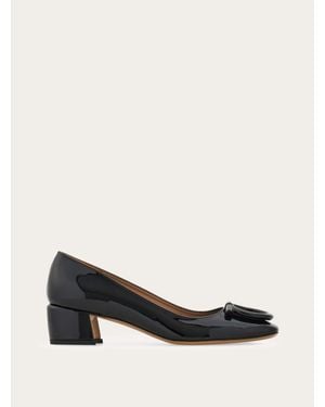 Ferragamo Maxi Gancini Pump - Natural