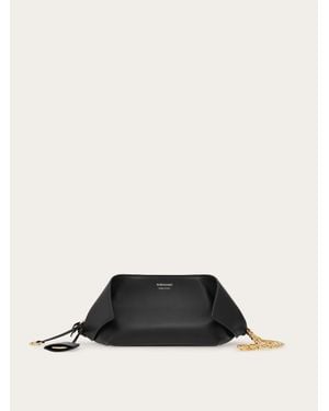 Ferragamo Femmes Clutch Plié Noir
