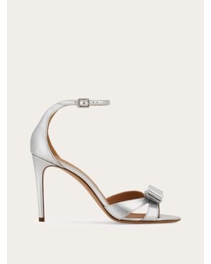 Ferragamo Vara Bow Sandal .5 - Natural