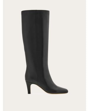Ferragamo Femmes Botte Avec Talon Noir Taille .5