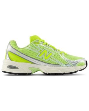 New Balance 740 Trainers - Green