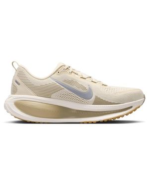 Nike Vomero Trainers - White