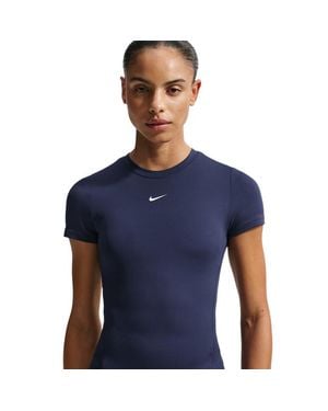 Nike One Fitted T-Shirt T-Shirts - Blue