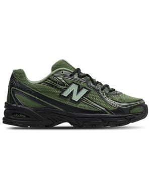 New Balance 740 Trainers - Green
