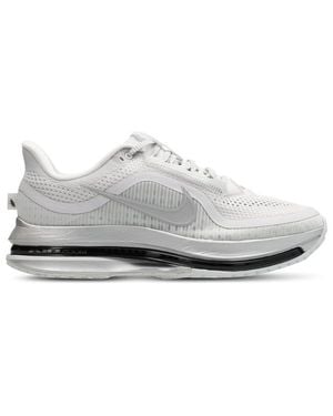Nike Pegasus Trainers - White