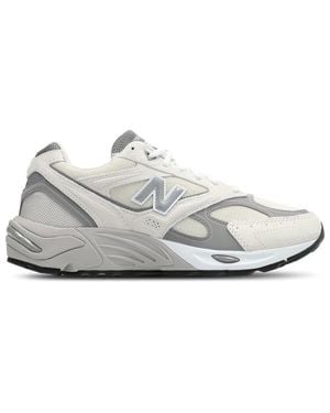 New Balance 880 Trainers - White