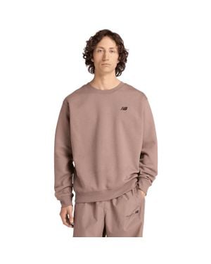 New Balance Linear Graphic Crew Hombre Sudaderas - Marrón