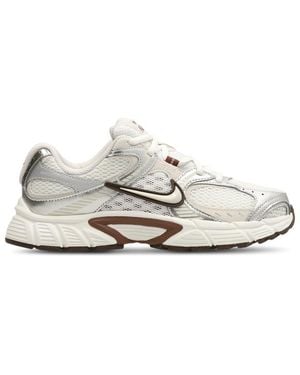 Nike V5 Rnr Trainers - White