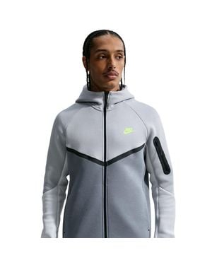Nike Tech Fleece Hoodies - Grey